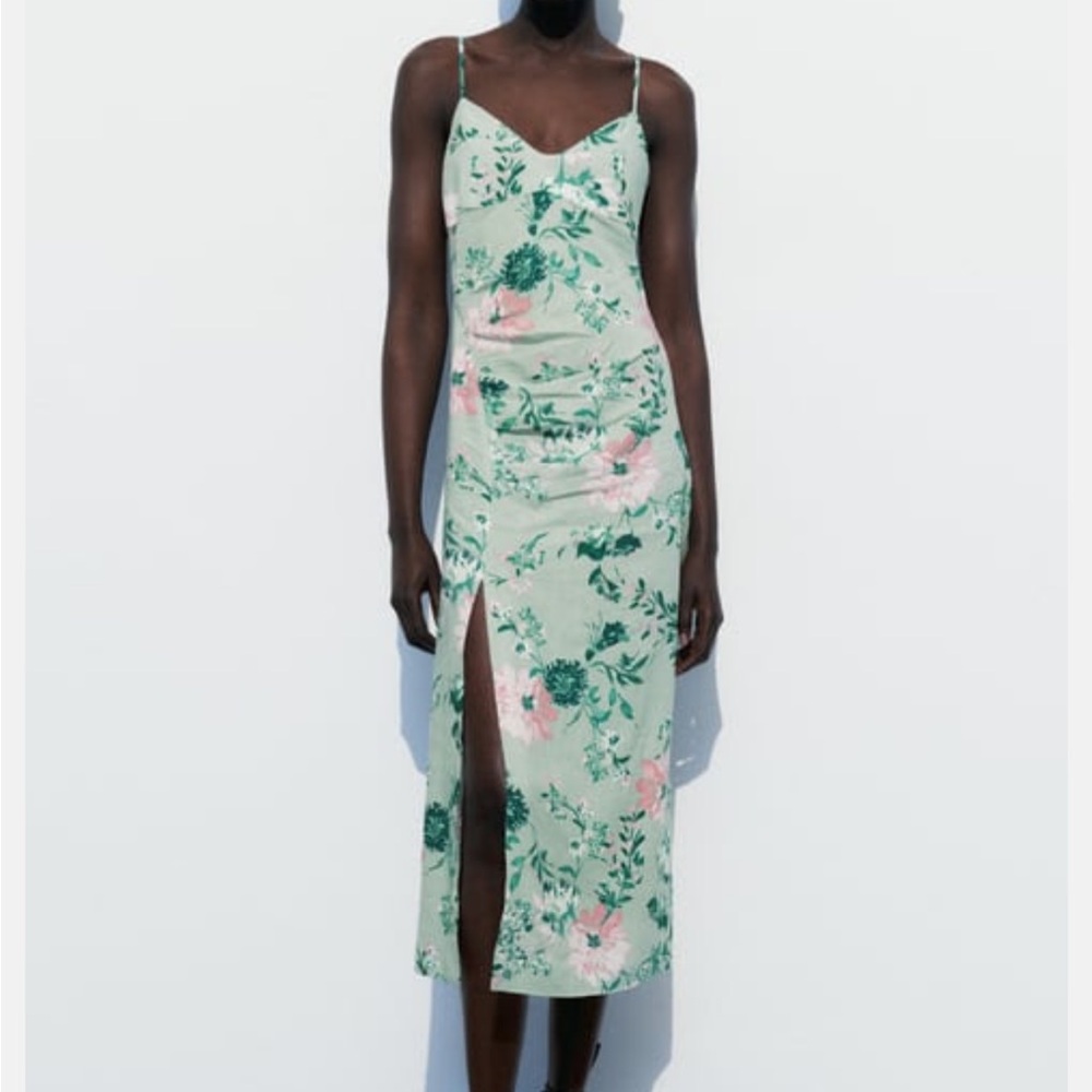 Zara. linen blend floral print midi dress. size small